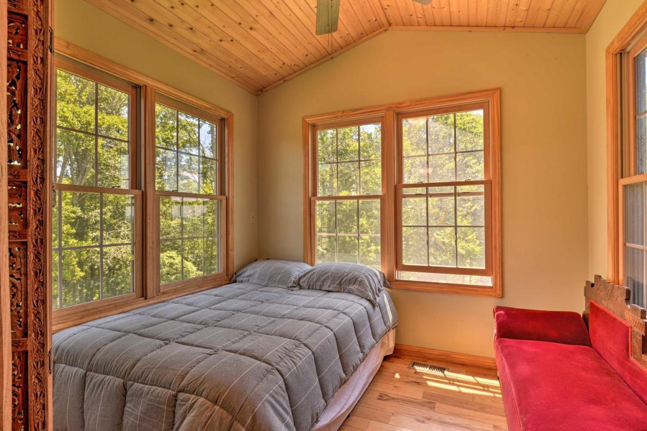 Villa Charming Galax Retreat With Wraparound Deck! Extérieur photo