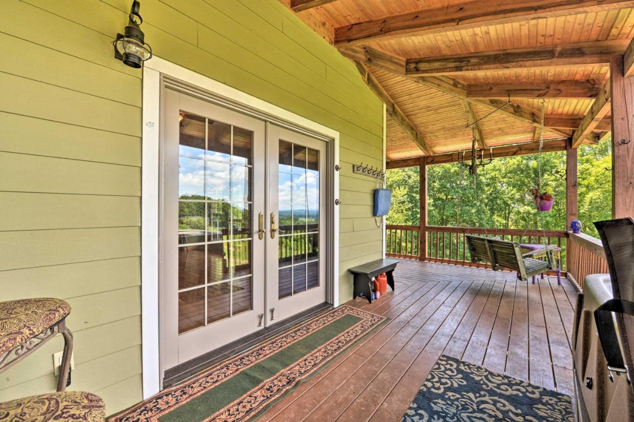 Villa Charming Galax Retreat With Wraparound Deck! Extérieur photo